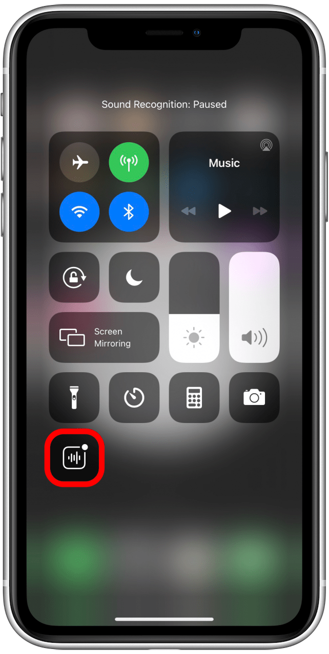 El icono de reconocimiento de sonido está gris cuando la función está desactivada