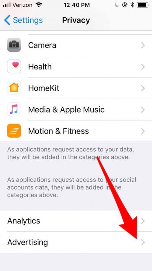 Cómo limitar el seguimiento de anuncios en aplicaciones de Apple en iPhone 